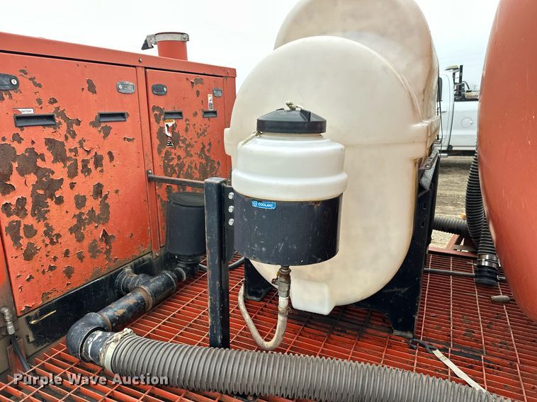 image for item DT6338 2010 Ditch Witch  FX30 vacuum excavator