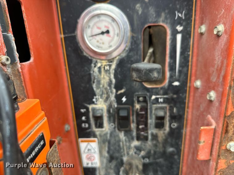 image for item DT6338 2010 Ditch Witch  FX30 vacuum excavator