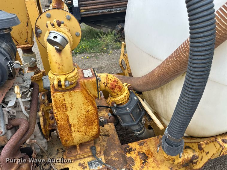 image for item DT6339 2004 Vermeer ST750A mud mixer