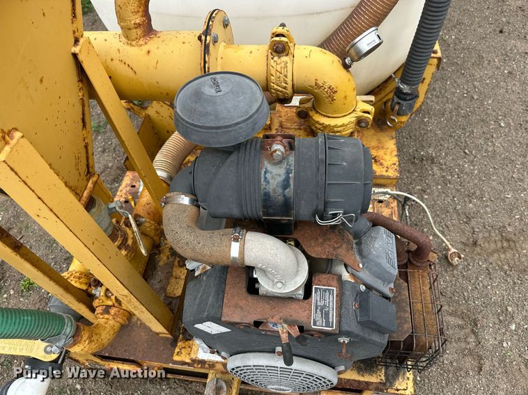 image for item DT6339 2004 Vermeer ST750A mud mixer