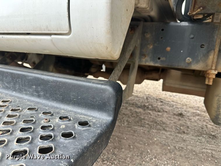 image for item DT6341 2009 Chevrolet C4500 flatbed truck