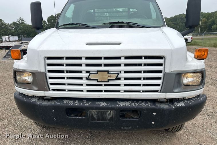 image for item DT6341 2009 Chevrolet C4500 flatbed truck