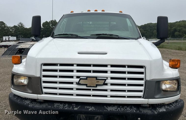 image for item DT6341 2009 Chevrolet C4500 flatbed truck