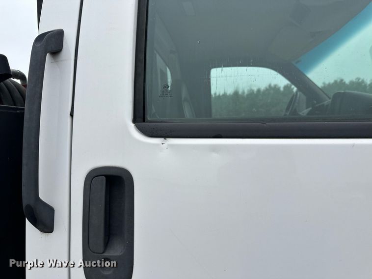 image for item DT6341 2009 Chevrolet C4500 flatbed truck