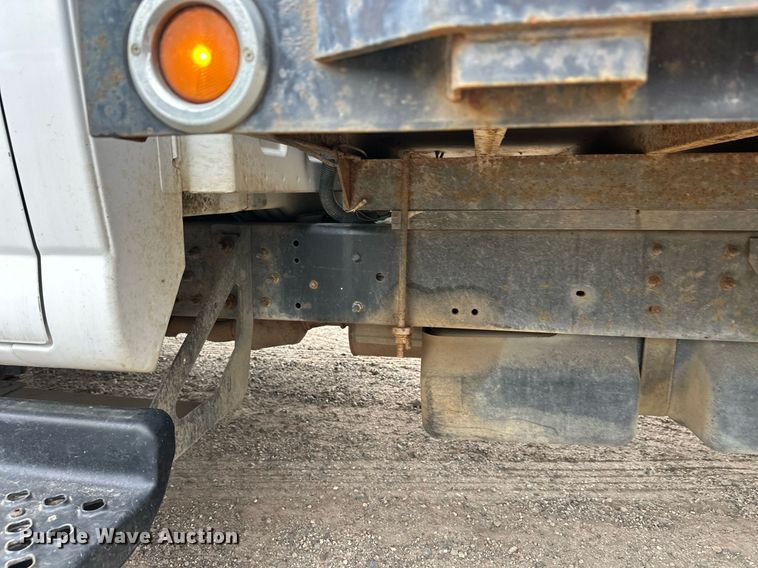 image for item DT6341 2009 Chevrolet C4500 flatbed truck