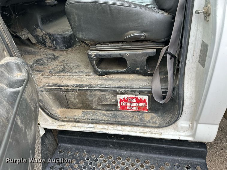 image for item DT6341 2009 Chevrolet C4500 flatbed truck