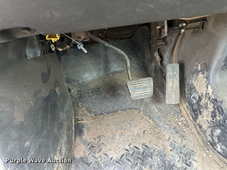 image for item DT6341 2009 Chevrolet C4500 flatbed truck