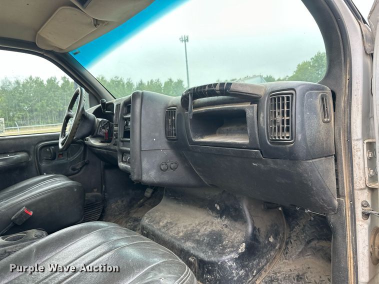 image for item DT6341 2009 Chevrolet C4500 flatbed truck