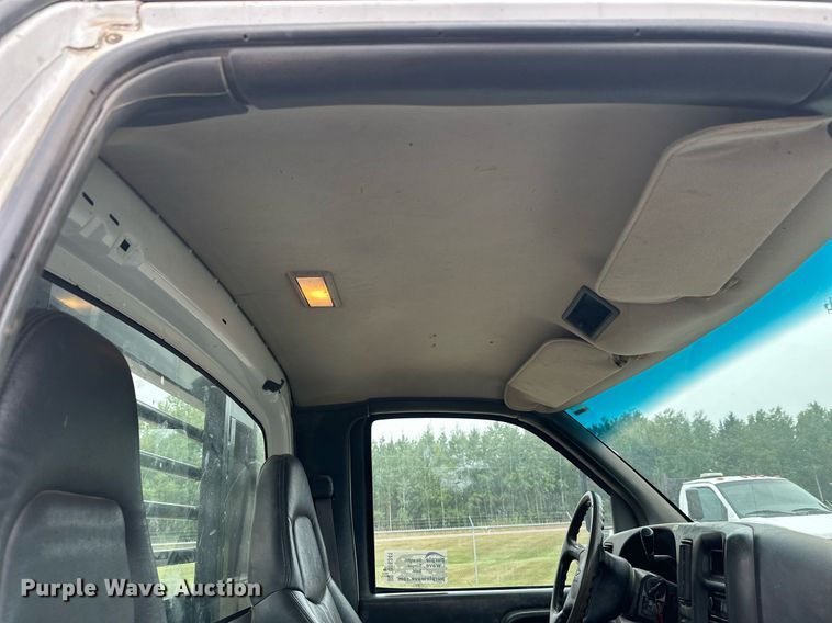 image for item DT6341 2009 Chevrolet C4500 flatbed truck