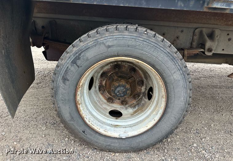 image for item DT6341 2009 Chevrolet C4500 flatbed truck