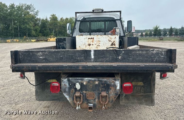 image for item DT6343 2006 GMC C4500 flatbed truck