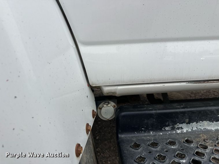 image for item DT6343 2006 GMC C4500 flatbed truck