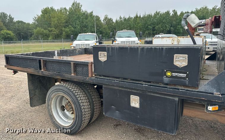 image for item DT6343 2006 GMC C4500 flatbed truck