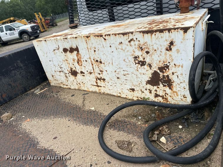 image for item DT6343 2006 GMC C4500 flatbed truck