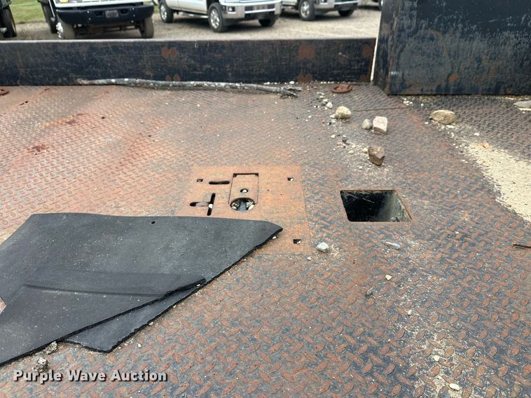 image for item DT6343 2006 GMC C4500 flatbed truck