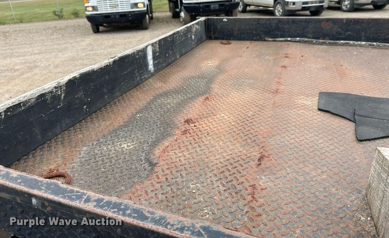 image for item DT6343 2006 GMC C4500 flatbed truck