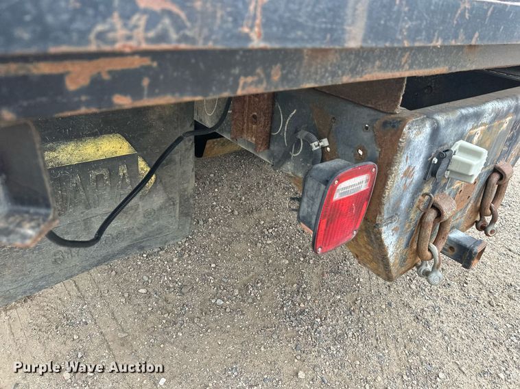 image for item DT6343 2006 GMC C4500 flatbed truck