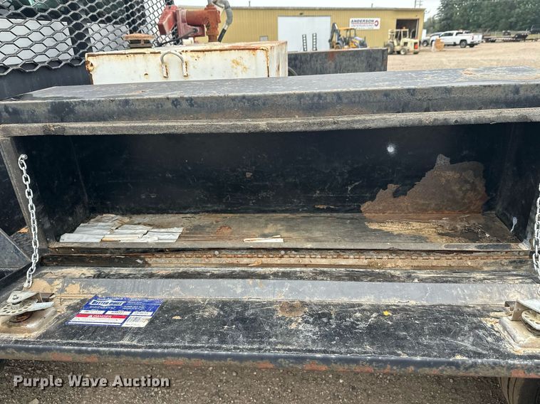 image for item DT6343 2006 GMC C4500 flatbed truck