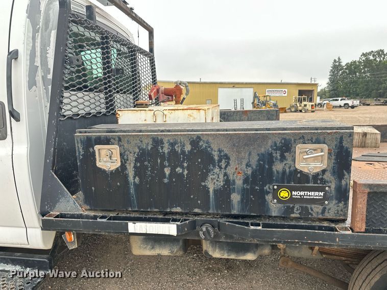 image for item DT6343 2006 GMC C4500 flatbed truck
