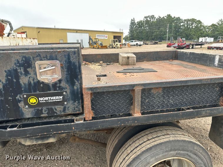 image for item DT6343 2006 GMC C4500 flatbed truck