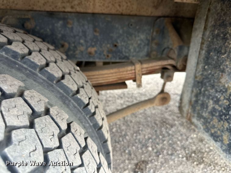 image for item DT6343 2006 GMC C4500 flatbed truck