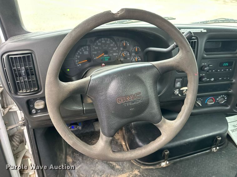 image for item DT6343 2006 GMC C4500 flatbed truck