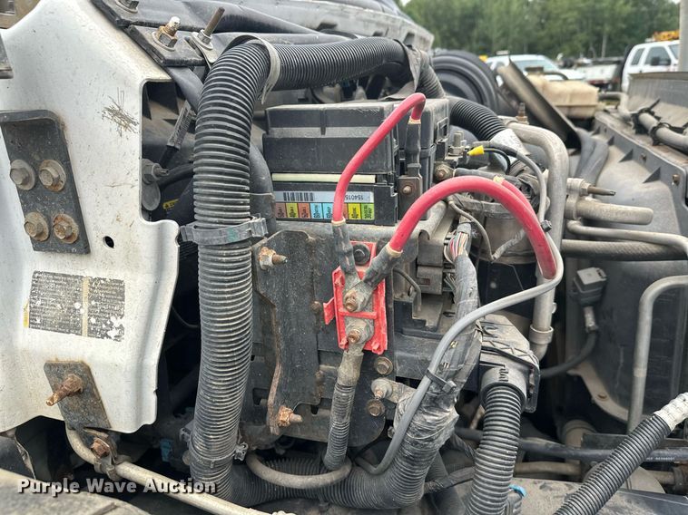 image for item DT6343 2006 GMC C4500 flatbed truck