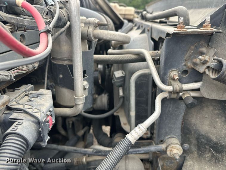 image for item DT6343 2006 GMC C4500 flatbed truck