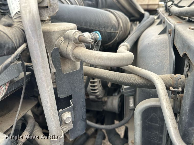 image for item DT6343 2006 GMC C4500 flatbed truck