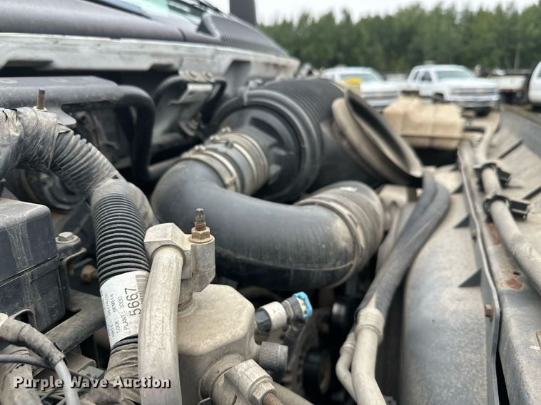 image for item DT6343 2006 GMC C4500 flatbed truck