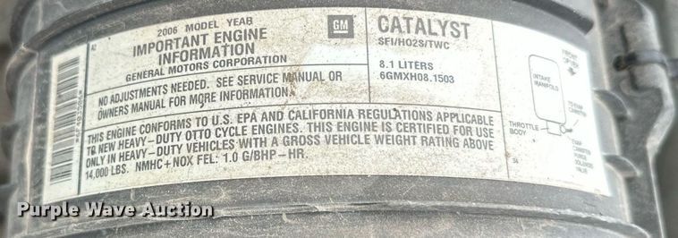 image for item DT6343 2006 GMC C4500 flatbed truck