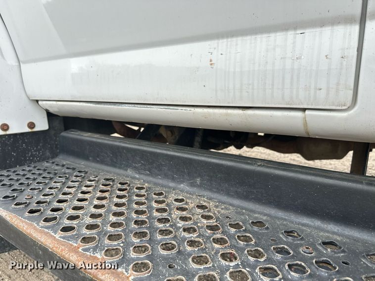 image for item DT6347 2009 Chevrolet C4500 flatbed truck