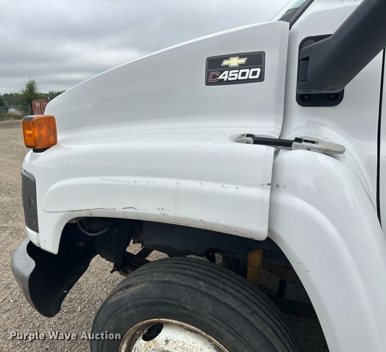 image for item DT6347 2009 Chevrolet C4500 flatbed truck