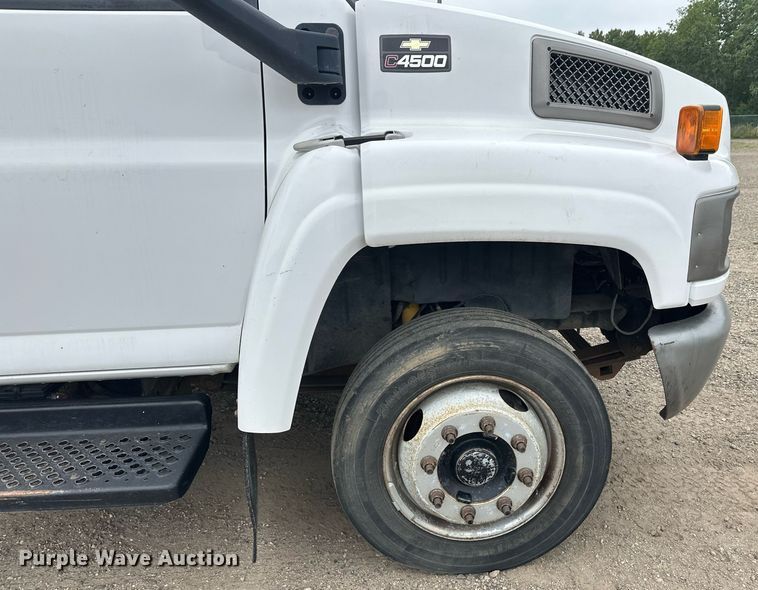 image for item DT6347 2009 Chevrolet C4500 flatbed truck