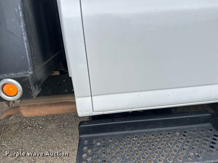 image for item DT6347 2009 Chevrolet C4500 flatbed truck