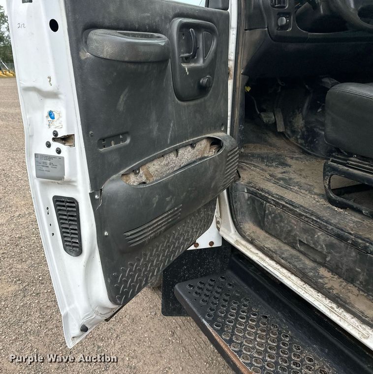 image for item DT6347 2009 Chevrolet C4500 flatbed truck