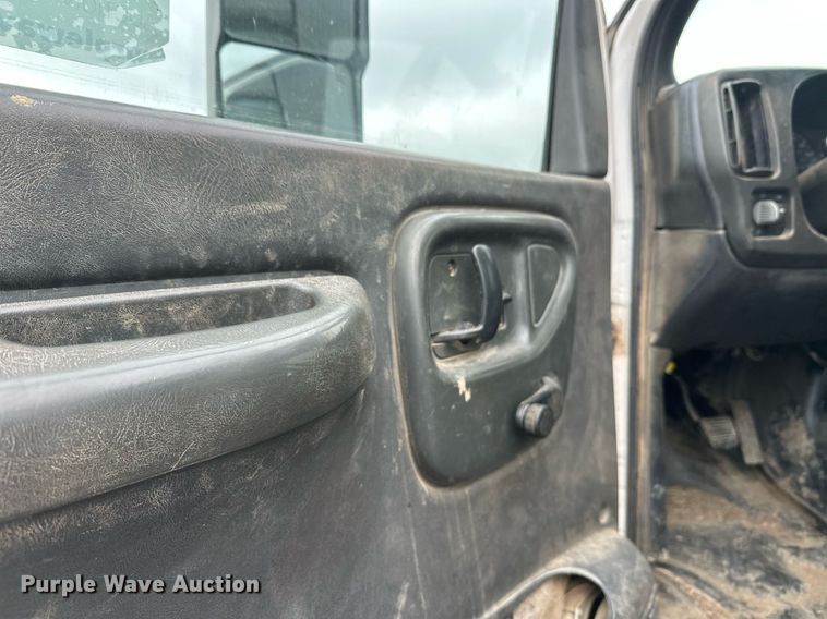 image for item DT6347 2009 Chevrolet C4500 flatbed truck