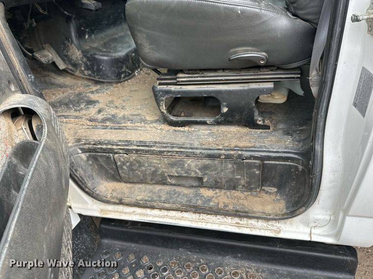 image for item DT6347 2009 Chevrolet C4500 flatbed truck