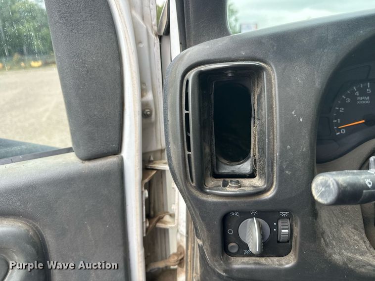 image for item DT6347 2009 Chevrolet C4500 flatbed truck