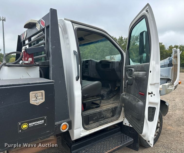 image for item DT6347 2009 Chevrolet C4500 flatbed truck