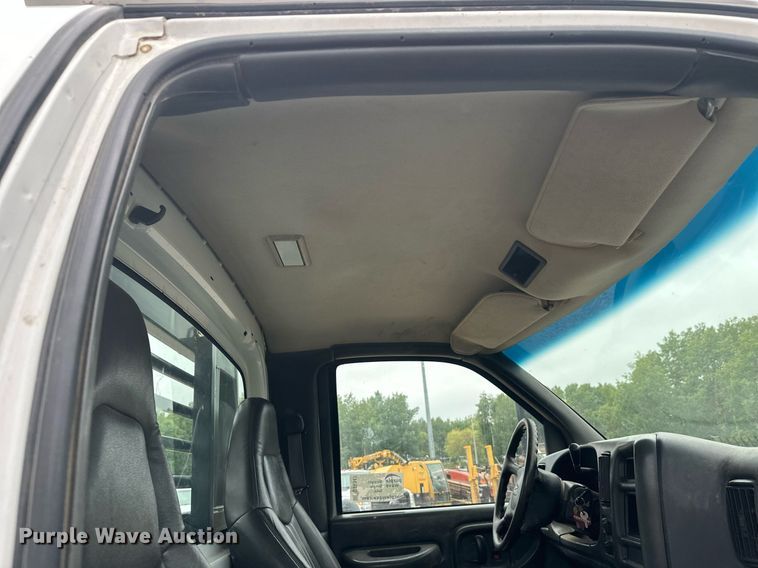 image for item DT6347 2009 Chevrolet C4500 flatbed truck