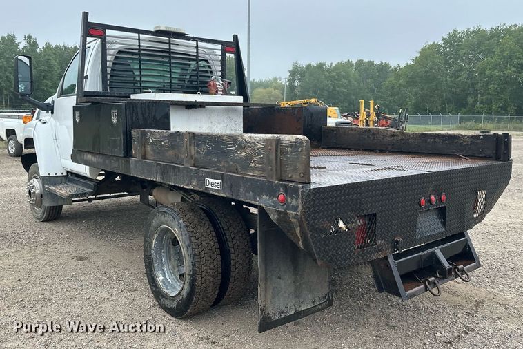 image for item DT6348 2007 Chevrolet C4500 flatbed truck