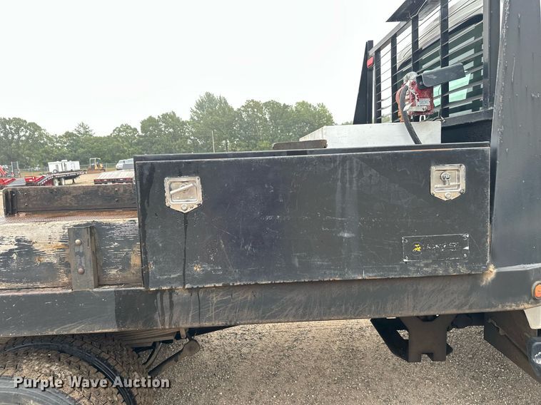 image for item DT6348 2007 Chevrolet C4500 flatbed truck