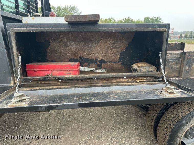 image for item DT6348 2007 Chevrolet C4500 flatbed truck