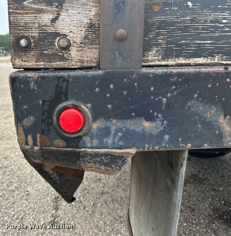 image for item DT6348 2007 Chevrolet C4500 flatbed truck