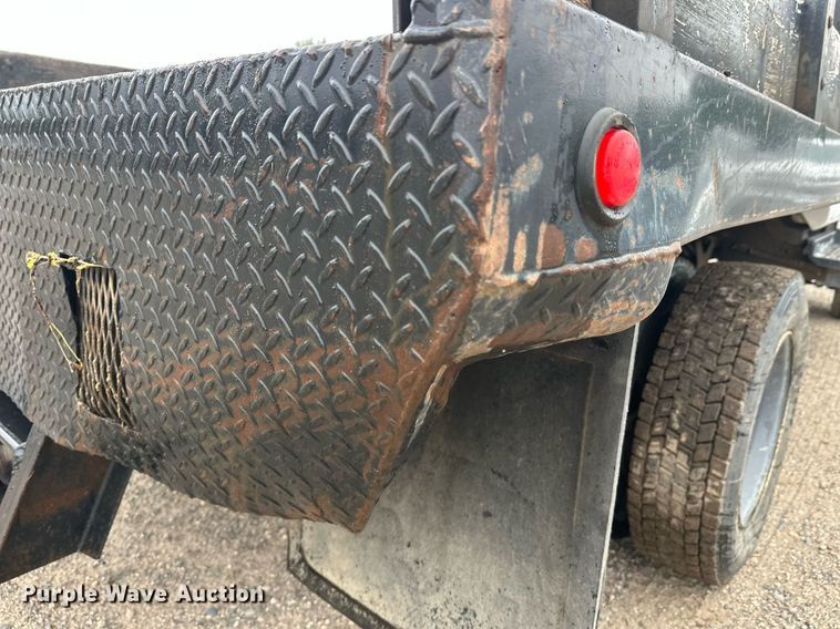 image for item DT6348 2007 Chevrolet C4500 flatbed truck