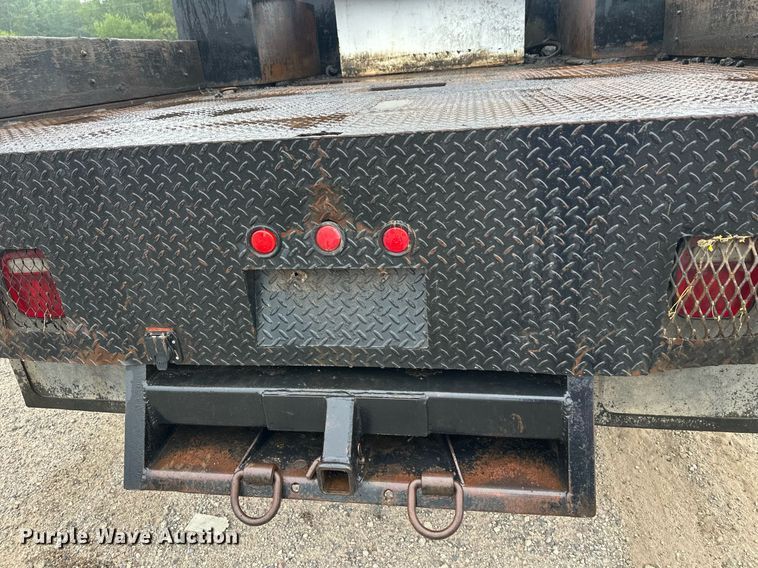 image for item DT6348 2007 Chevrolet C4500 flatbed truck