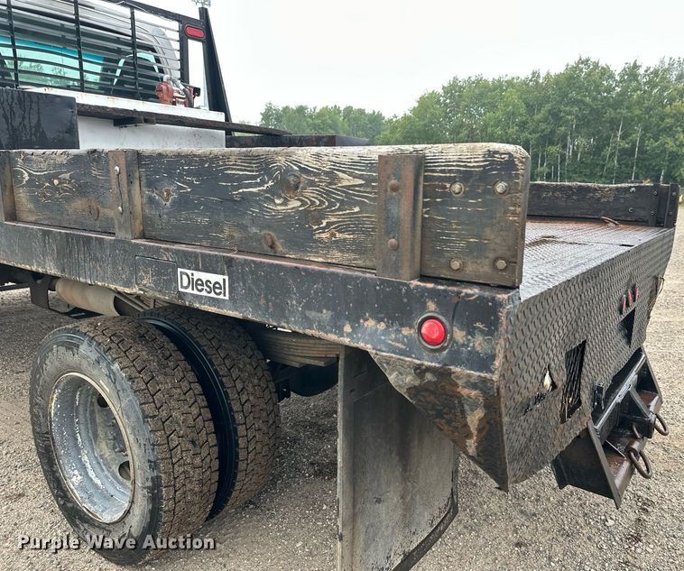 image for item DT6348 2007 Chevrolet C4500 flatbed truck