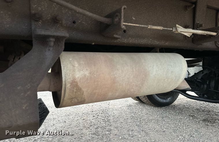 image for item DT6348 2007 Chevrolet C4500 flatbed truck