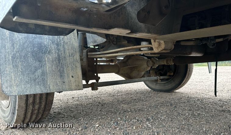 image for item DT6348 2007 Chevrolet C4500 flatbed truck